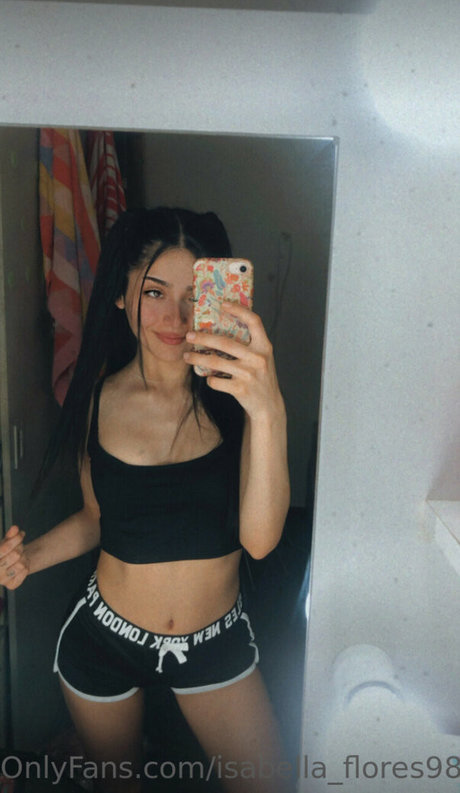 Isabella flores98 スター 裸 写真