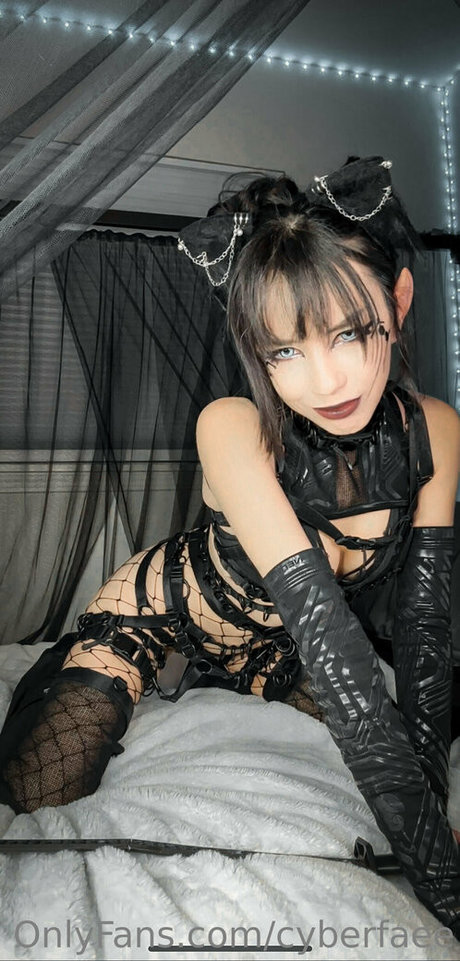 cyberfaee ポルノスター 美しい ギャラリー