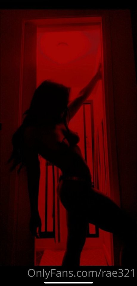 Elaina Rae Romero ヌード女優 写真