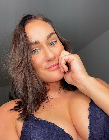 ブラジルのお尻OnlyFans アートヌード 写真