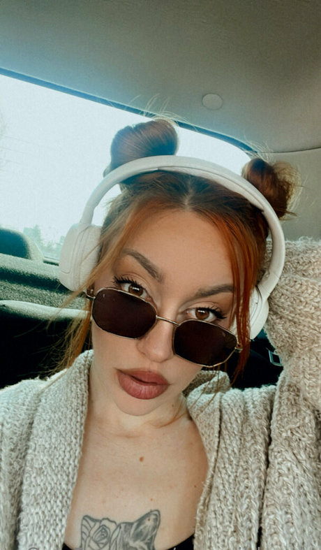 saraawildee 美しいスター 画像