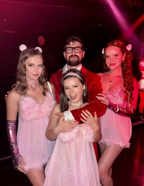 thesedonas ポルノモデル 写真