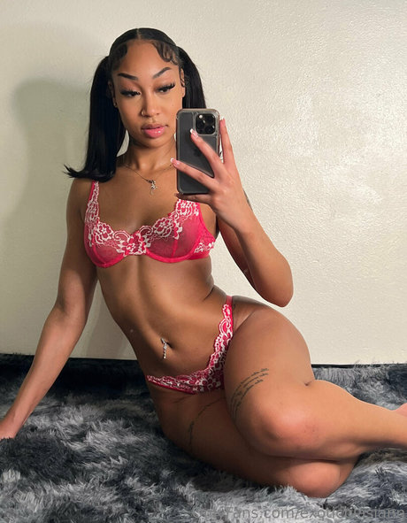 exoticblasiann 高品質モデル 写真