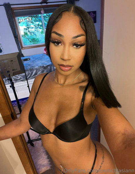 exoticblasiann モデル 画像