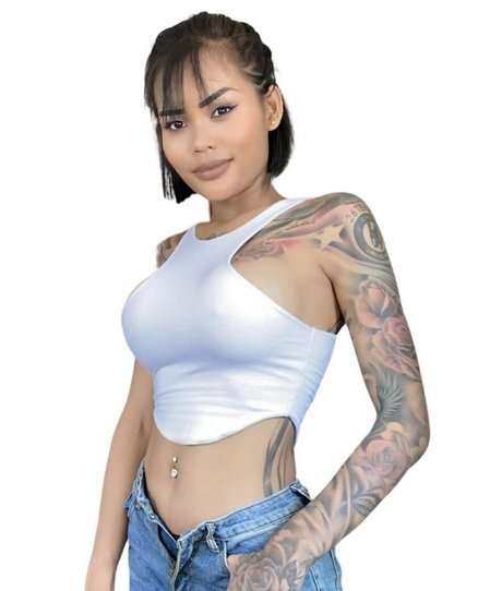 Wilathai セクシーモデル 画像