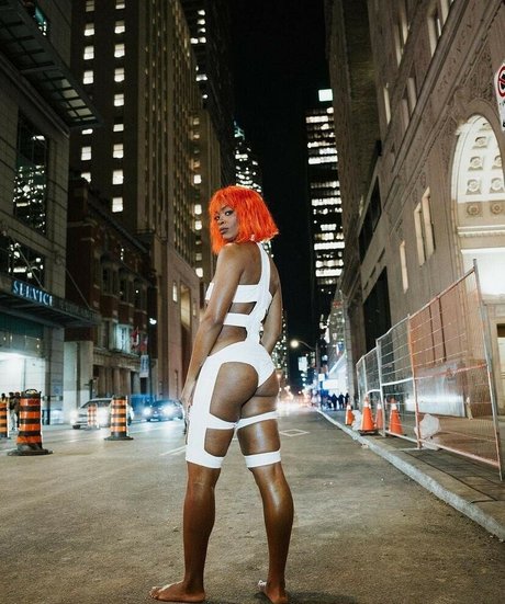 Ari Lennox 完璧なポルノスター 写真