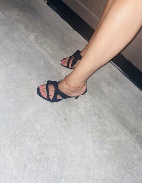 vee feet アダルト女優 画像