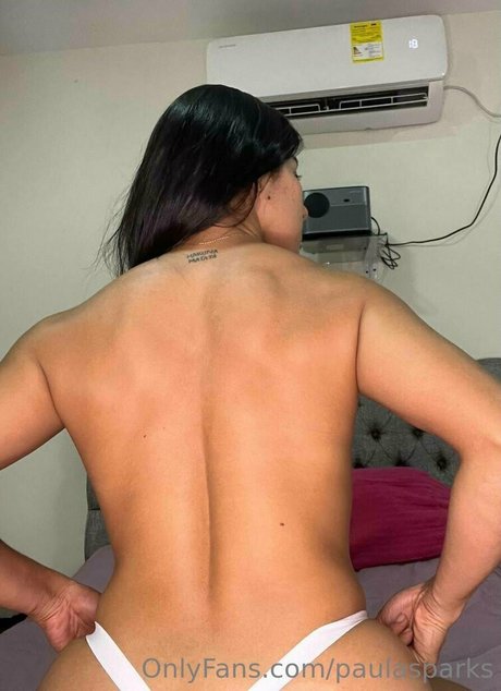 Paula Sparks 完璧な女優 写真