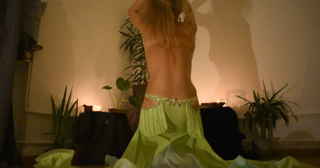 Belly Dancer Lisa セックスモデル アーカイブ