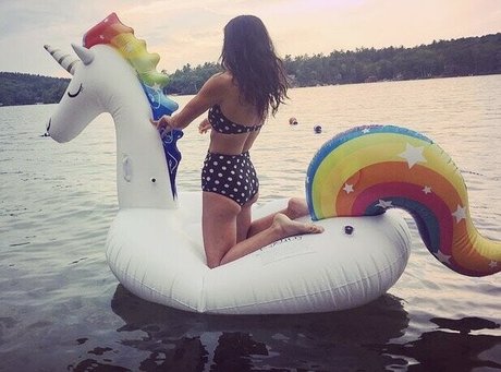 Alyssa Limperis 最高の女優 ギャラリー