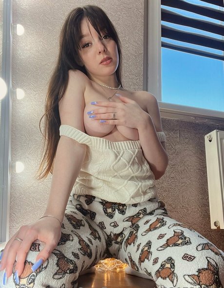 sofiamour ポルノスター トップ 画像