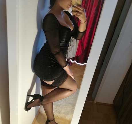 anna huberof ポルノスター ホット 写真