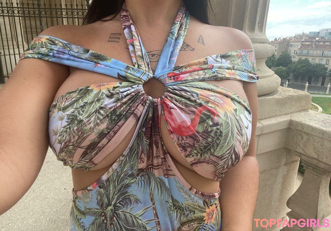 Badgalantii ヌードスター 画像