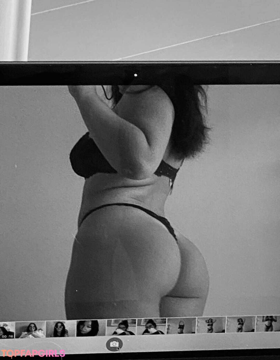 Badgalantii ホット女優 ギャラリー