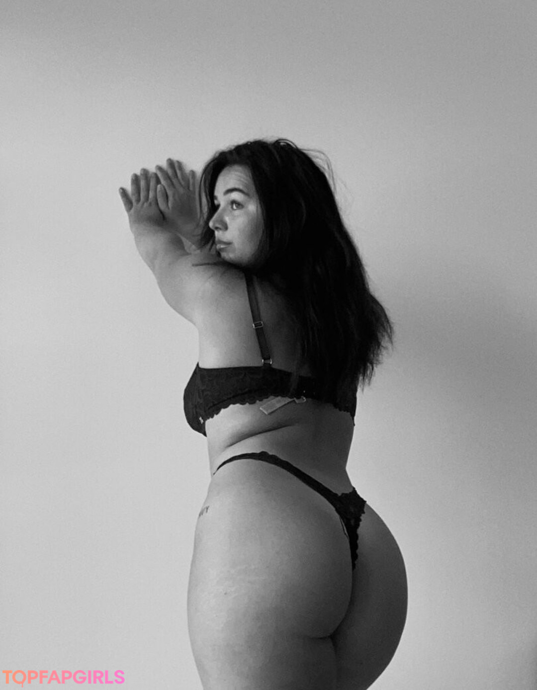 ぽっちゃりオンリーファンズ 美しいポルノ 画像