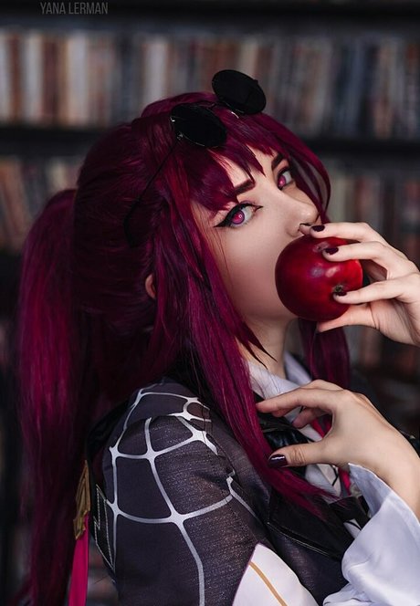 Yana Lerman ポルノモデル 写真