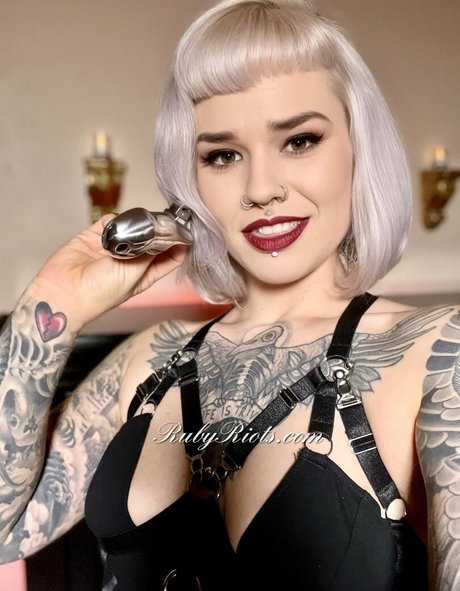 Ruby Riots xxx女優 写真