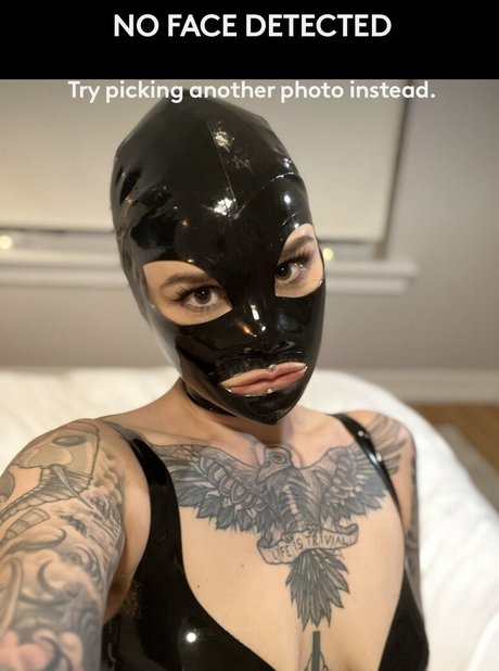 Ruby Riots セクシーなスター 写真