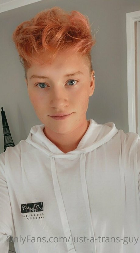 just a trans guy ヌードモデル 写真