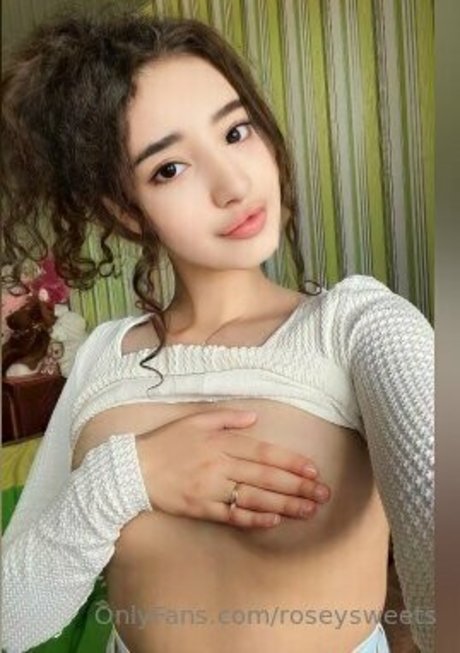 roseysweets 独占モデル 写真
