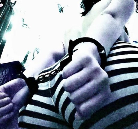 Zirakillz セクシーなスター 写真