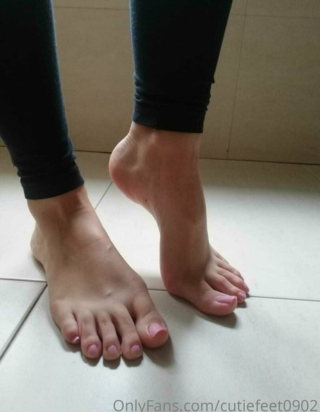 cutiefeet0902 top profile image