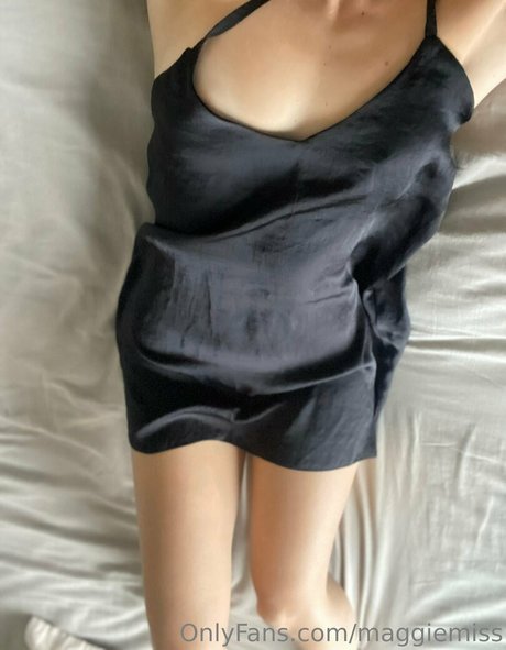 maggiemiss ポルノモデル 写真