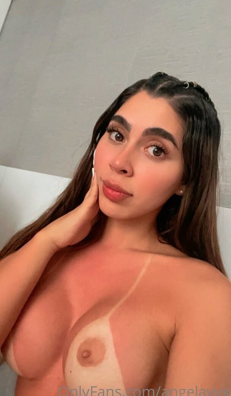 Angela Vera セクシーなスター 画像
