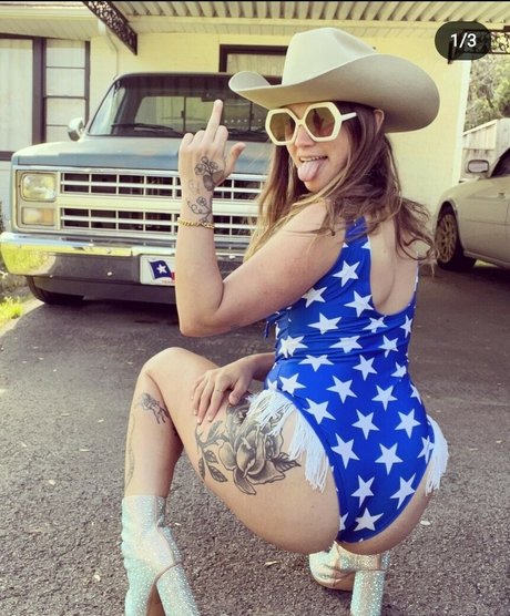 Sierra Ferrell profile image