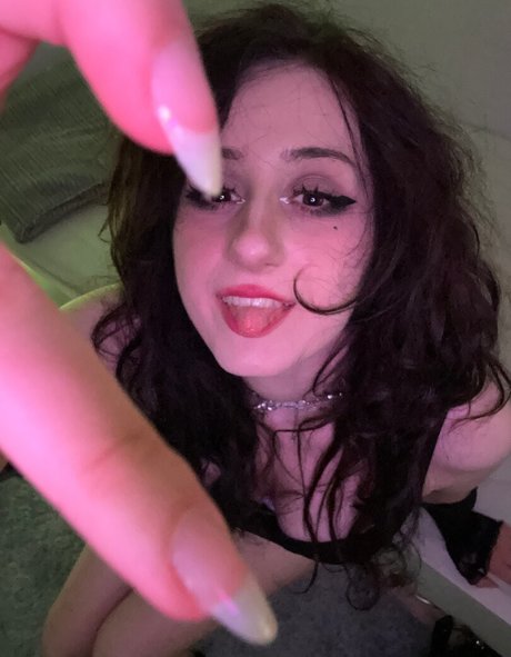 Myrteya ポルノスター 裸 写真
