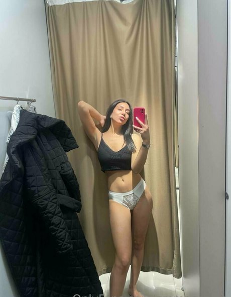 emmacosmo セックスポルノスター 写真
