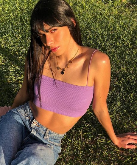 Gabrielle M かわいいモデル 画像