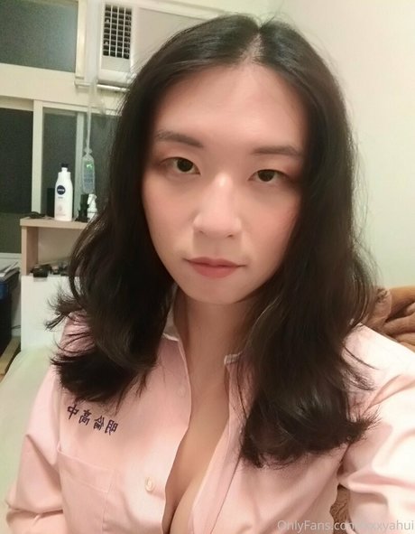 xxxyahui 高品質のポルノスター 写真