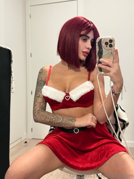 ダディVIPオンリーファンズ エロチック 写真