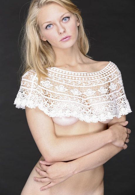 Alli Rae スター xxx 写真