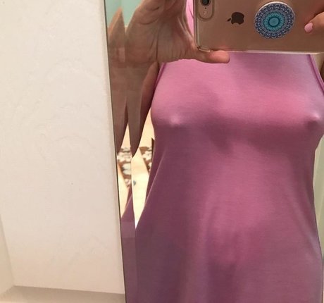 NipplyNurse アダルトモデル 写真