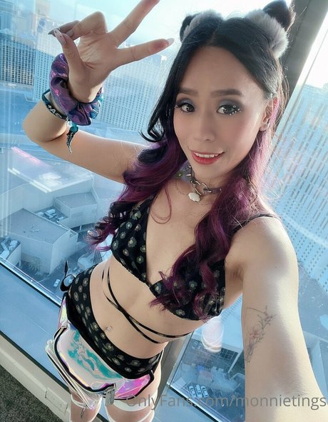 monnietings アート女優 ギャラリー