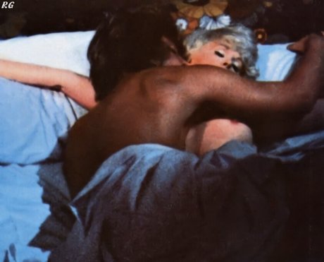 Connie Stevens xxxスター アーカイブ