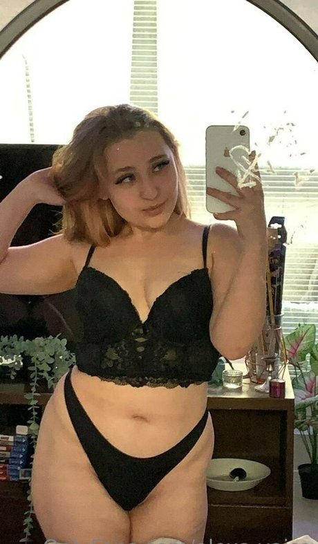 alexa vaisa エロティックモデル 画像
