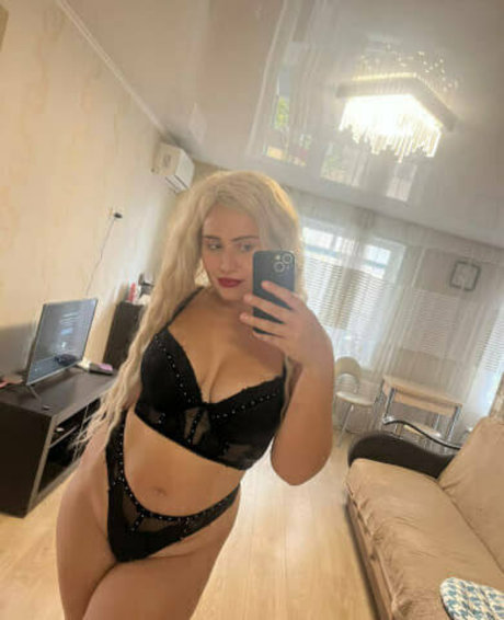 barbiesizebabe XXXモデル 写真