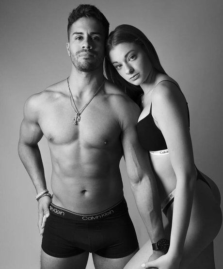 Alyssadodge 素敵なモデル 写真