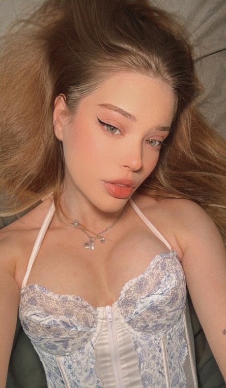 Lexiemariex ポルノスター ヌード 写真