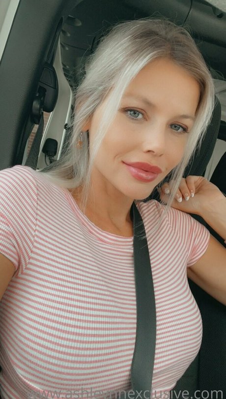 ashleybelle トップスター 写真