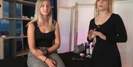 Kewas Asmr 素敵な女優 ギャラリー