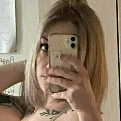 ayris simp 美しいモデル 写真