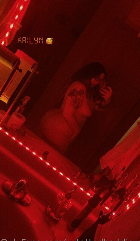 xxtattedbaddiexx ヌードスター 写真