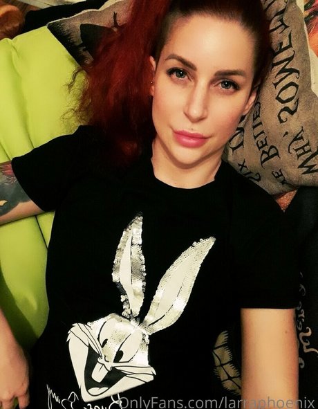 arielrhoades 無料女優 写真