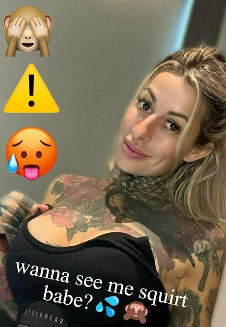 inkedgigi ポルノモデル 写真