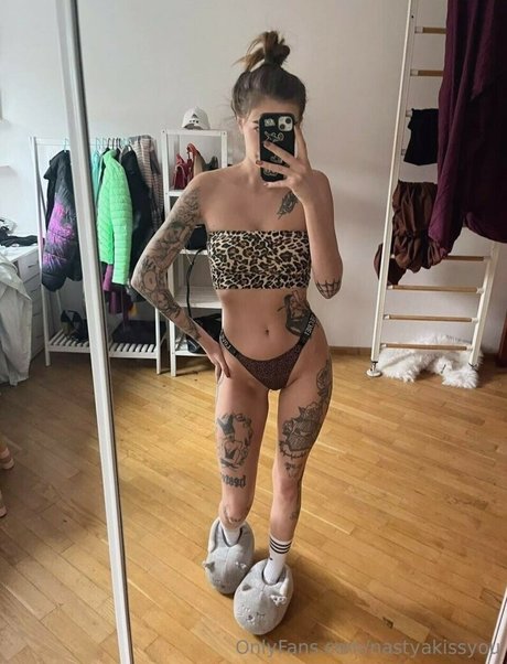 Kisatanya セックスモデル 画像