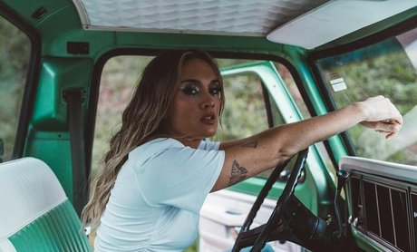 Sophia Scott アートモデル 写真